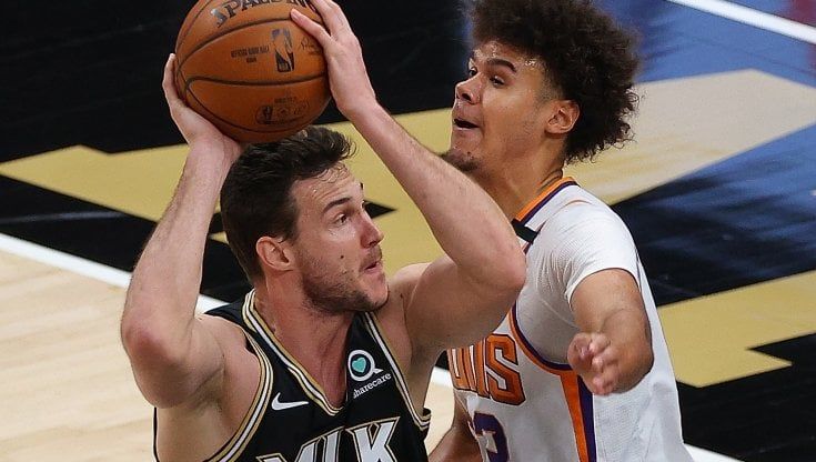 Basket, Nba: Atlanta e Gallinari stendono Phoenix, volano Utah e Philadelphia