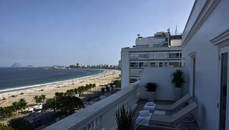 I cent'anni del Copacabana Palace, hotel simbolo di Rio de Janeiro