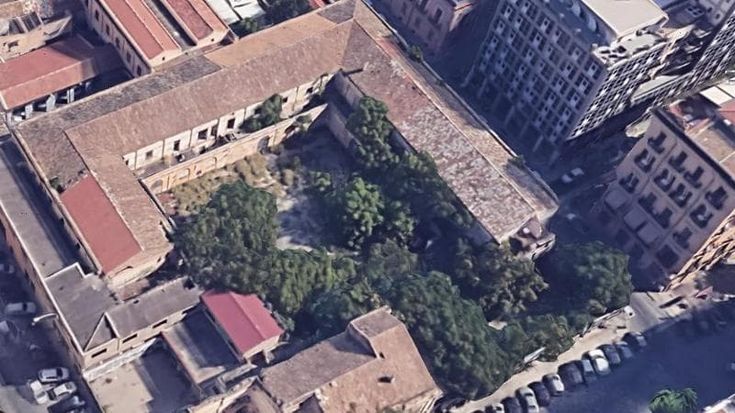 L’ex opera pia bombardata e mal ricostruita, le associazioni si mobilitano per recuperarla