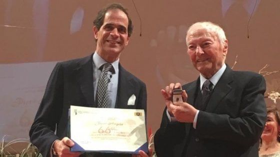 Piero Angela torinese dell'anno: "A 90 anni vorrei fare un disco, ma devo perfezionarmi"
