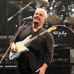 Pino Daniele, la tomba sar&agrave; in Toscana. Il sindaco di Magliano: "Onorati dalla scelta"