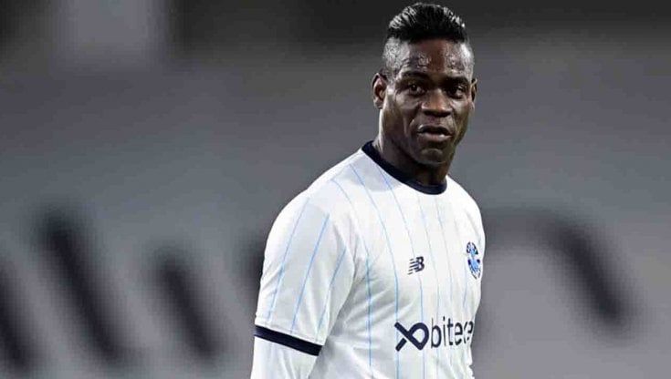 Calciomercato, le ultime news del 15 luglio: Mourinho vuole Dybala. Simeone verso il Napoli. Balotelli al Sion: si tratta