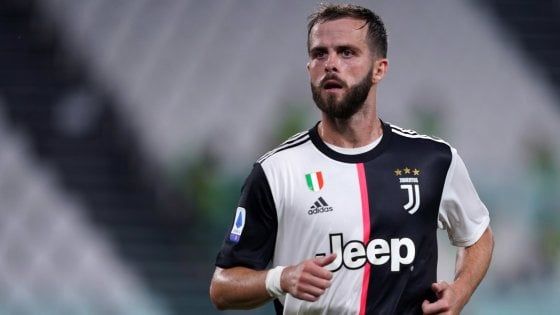 I dolori del giovane Pjanic, oltre la plusvalenza c'è di più