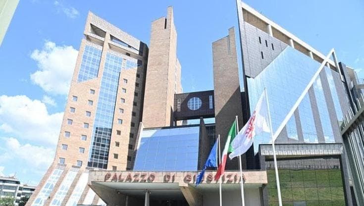 Processo Coingas, in appello cadono le accuse per il vertice della società e l’ex sindaco Ghinelli
