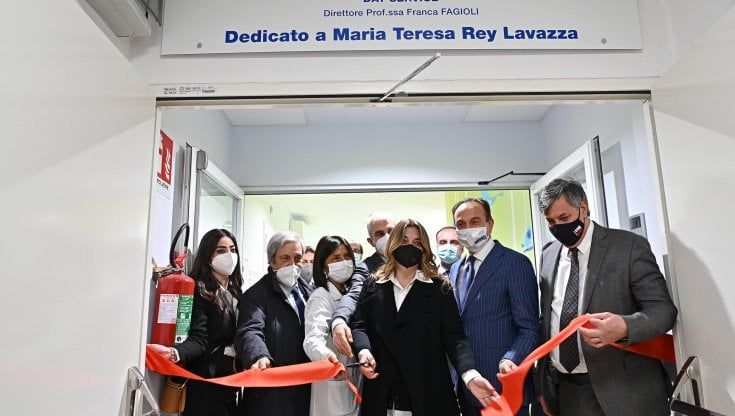 Taglio del nastro per la nuova oncoematologia del Regina Margherita 
