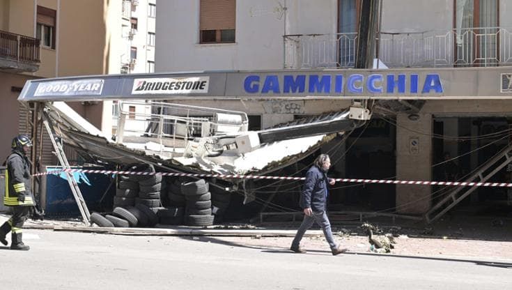 Incidente a Palermo, morti due operai caduti da una gru: lavoravano in nero