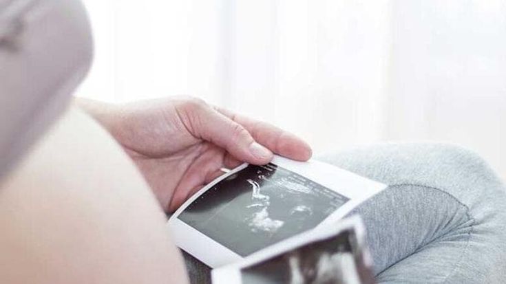 Maternità, sempre più rimandata l’età del parto: si arriva ormai a 33,4 anni