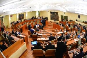 Regione, il conto raddoppia<br />Due milioni di rimborsi dubbi