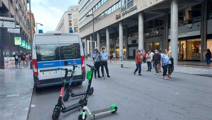 Giovane travolto da un monopattino pirata, è in rianimazione. La madre: "Lo davano già per morto"