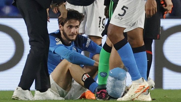 Kvaratskhelia, scuse ai tifosi del Napoli dopo l'uscita dalla Champions: "Fa male vedere le vostre lacrime"