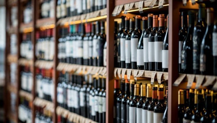 Vino, nella Gdo cresce la qualità: nuovo equilibrio tra volumi e prezzi