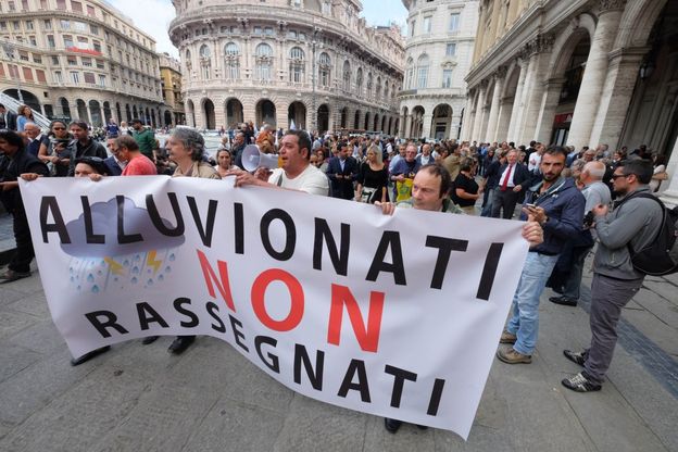 La rivolta dei commercianti contro la Regione