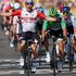 Ciclismo, Tour de France: Ewan brucia Viviani in volata. Alaphilippre sempre in giallo, Fuglsang cade e si ritira 