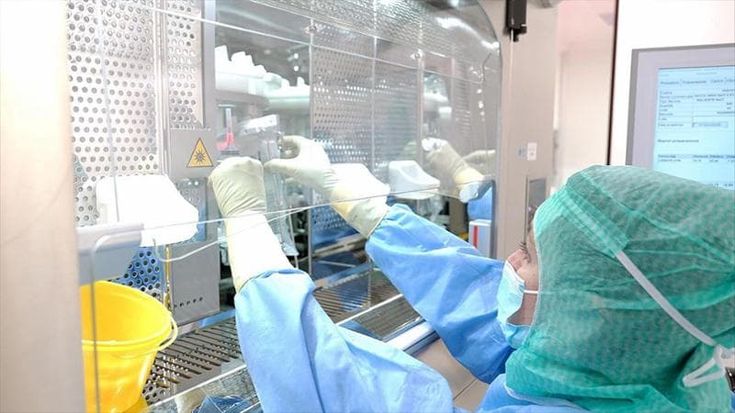 Dosi personalizzate e senza errori, alle Molinette è il robot che prepara i farmaci oncologici