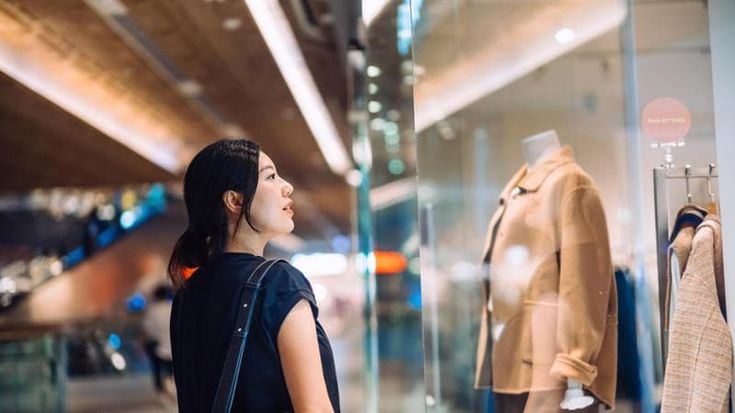 A settembre consumi ancora in frenata: -1,9% rispetto allo stesso mese del 2022