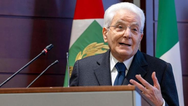 Mattarella avvisa i partiti: “Spese per la Difesa impopolari ma necessarie”