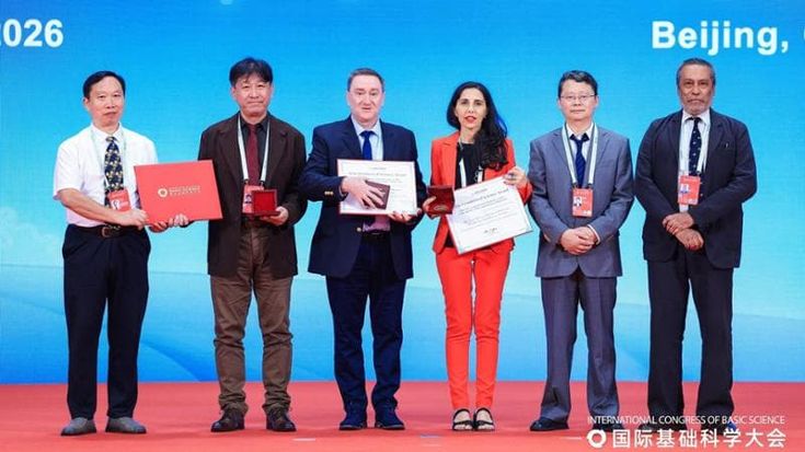 Studi sui buchi neri, in Cina premiati l'astrofisica De Laurentis e l’Event Horizon Telescope