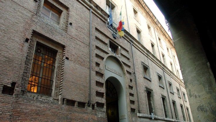 Lavoro, concorso pubblico per 25 posti a tempo indeterminato all'università di Parma