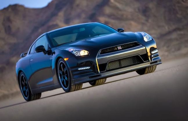 Nuova GT-R Track Edition, Nissan scende in pista