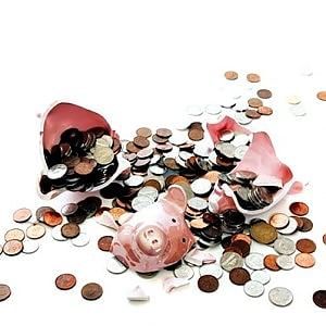 Le famiglie difendono il risparmio, tengono gli investimenti