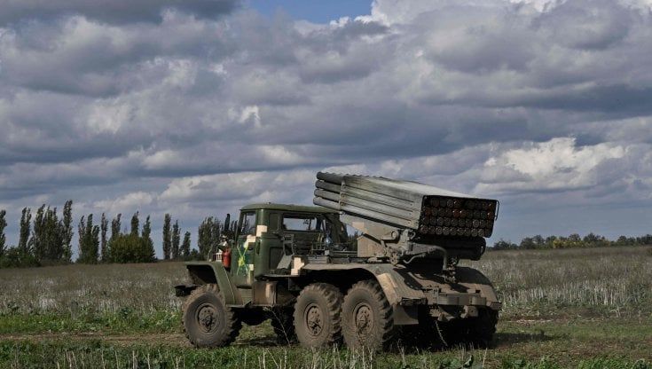 Ucraina - Russia, le news dalla guerra del 4 ottobre. Meloni chiama Zelensky: "Annessioni russe senza valore"