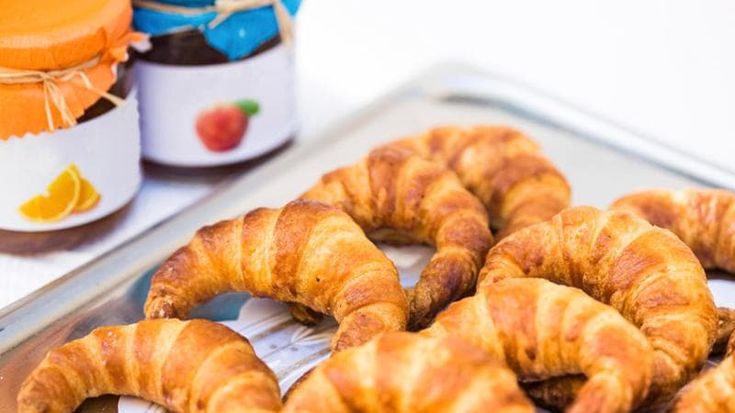 Il croissant è la merenda più amata dagli italiani: nel 2023 quelli confezionati “crescono” del 4,3%