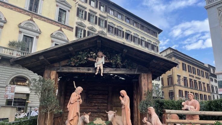 Firenze accende le luci del Natale, prenotati il 78% dei posti letto nel ponte dell'Immacolata