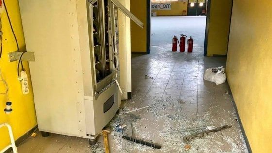 Parma, vandali all'assalto del PalaCiti