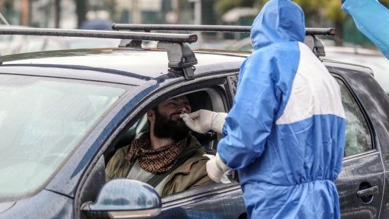 Sicilia ultima in Italia per tamponi. La Regione: tutto ok, rischio basso