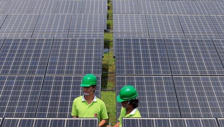 Rinnovabili, Eni alla conquista della Grecia: acquista impianti per 800 megawatt