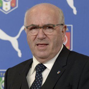 Figc, lotta per il vertice (ma ci vorrebbe un... Malagò)