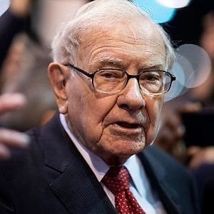 Cattolica, Buffett vota la spa insieme a Coldiretti, la Curia si astiene