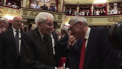 Standing ovation all'ingresso di Mattarella alla Scala per i 120 anni della Cgil