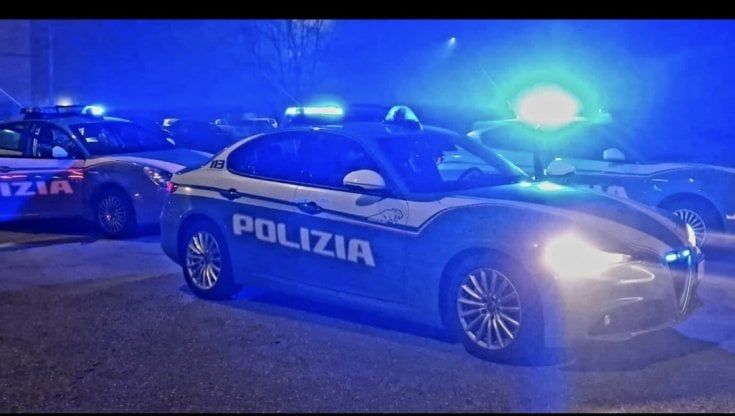 Parma, ubriaco si addormenta sul bus. Multato al risveglio dalla polizia 