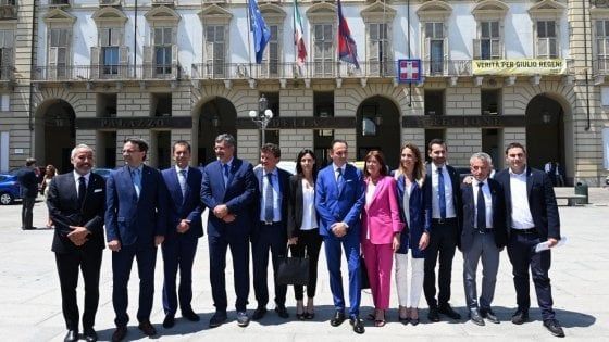 Piemonte, mille euro in più al mese: la giunta Cirio targata Lega si alza lo stipendio
