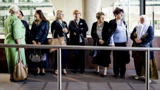 Srebrenica, Corte d'Appello conferma: Olanda responsabile, ma risarcimento "parziale" alle famiglie