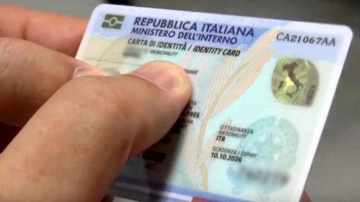 Genova, il mercato nero dei chip sottratti alle carte d’identità