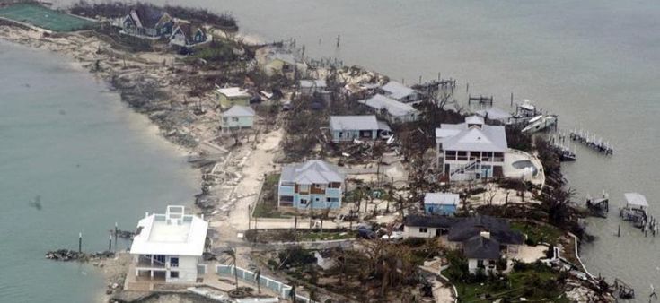Caraibi, che brutta musica. Soffrono coralli e foreste