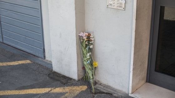 Bimbi caduti dal balcone a Bologna: accertamenti anche della procura dei minori 