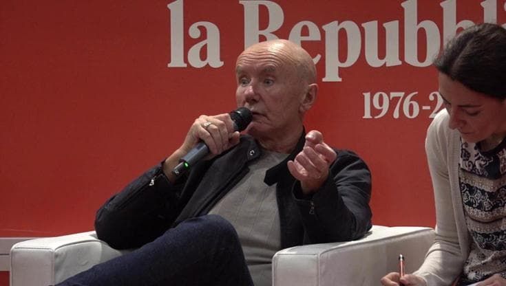 Salone del libro, Irvine Welsh: "Trent'anni dopo Trainspotting lo smartphone ha sostituito le droghe da strada tra le dipendenze"