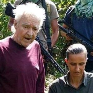 Filippine, drammatico appello dell'ostaggio tedesco di Abu Sayyaf: "Sono gi&agrave; nella mia fossa"