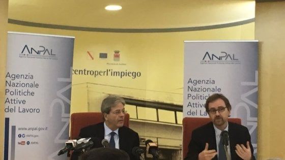 Jobs act, Gentiloni: "Via ad assegno ricollocazione per 30 mila disoccupati"