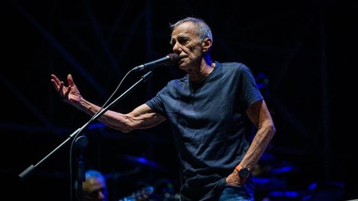 Roberto Vecchioni: “Ho vissuto di giochi con i miei figli. Anziani e bambini hanno un grande futuro”