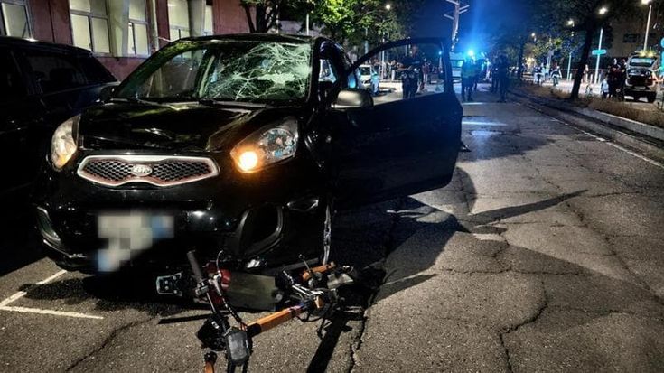 Morto sul monopattino dopo lo scontro con un’auto, indagato l’amico alla guida