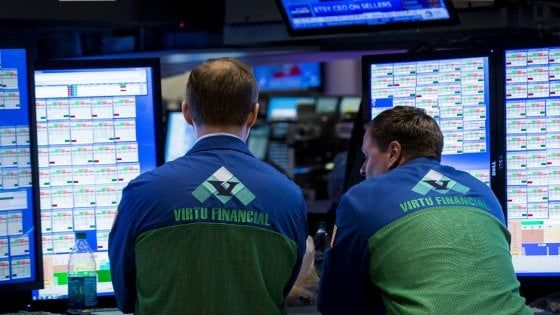 Le Borse di oggi, 12 agosto. Le piazze europee chiudono positive, crollo record del Pil britannico