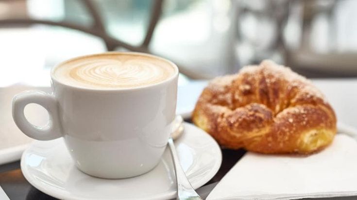 Colazione al bar, quanto mi costi? Il 3% in più rispetto al 2023