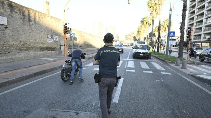 Napoli, incidente dov’è stata travolta e uccisa la mamma di Sant’Erasmo: due feriti