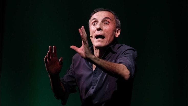 Valerio Aprea: “Un Paese all’Apocalisse, ma ce l’andiamo a cercare”