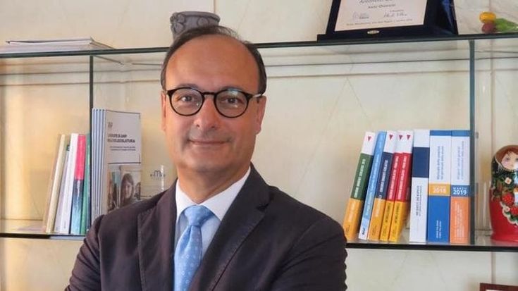 Vacanze a scelta, il presidente dei presidi: “L’idea di Santanchè non è sbagliata ma irrealizzabile”