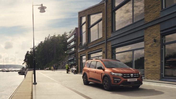 Dacia, il nuovo corso 2.0 e l'era Jogger
